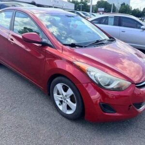Alternative view of 2011 Hyundai Elantra